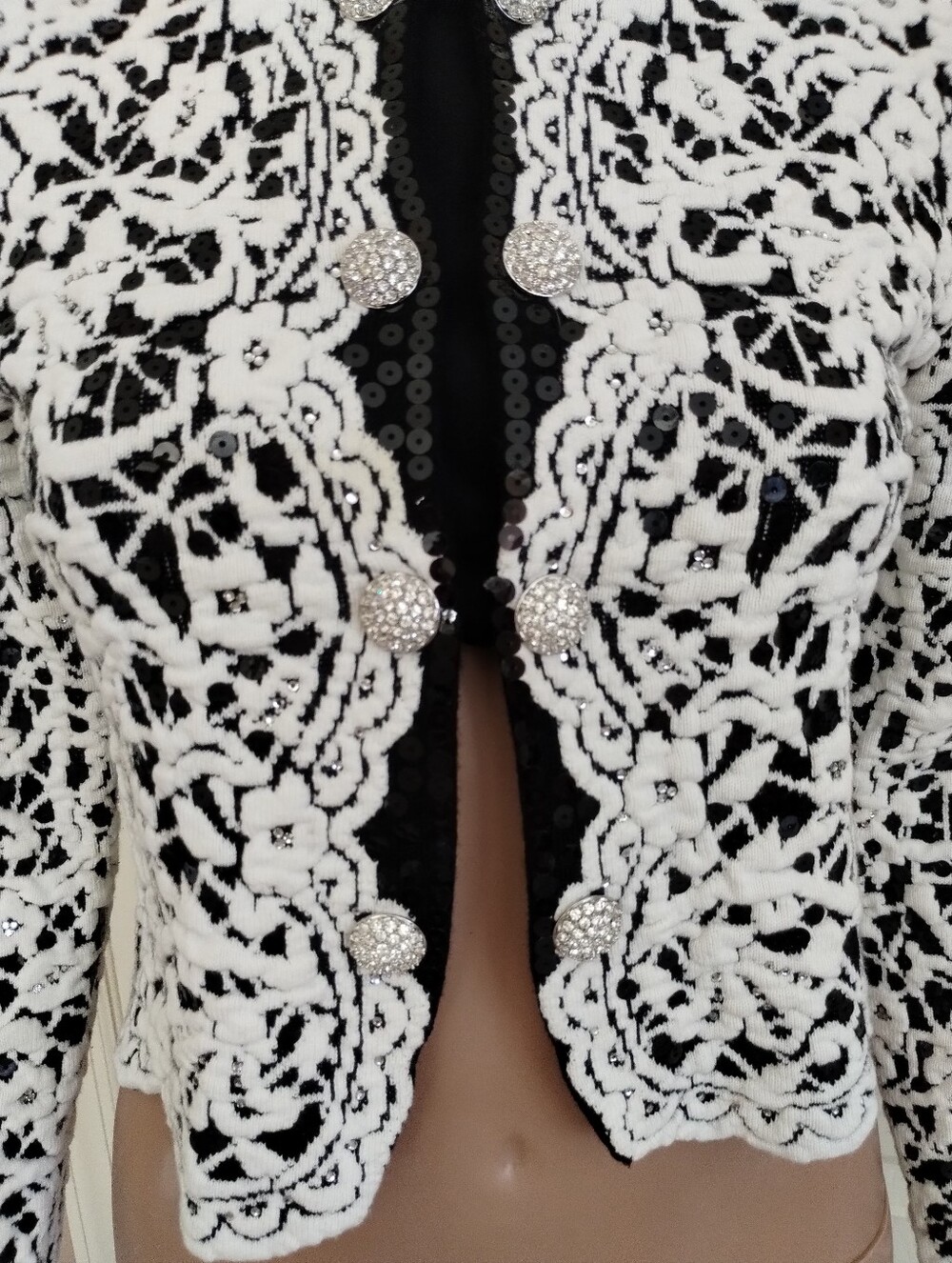 St John White Crocheted Lace Bolero Jacket 4 - Picture 3 of 11